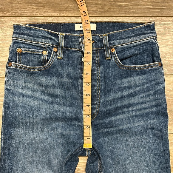 RE/DONE 90S HIGH RISE ANKLE CROP JEANS BLUE SIZE 27 DISTRESSED ANKLE - Picture 4 of 14